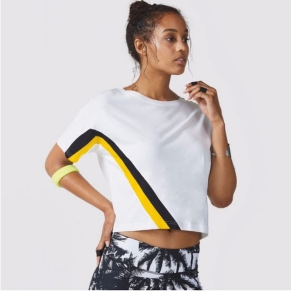 NFS - Fabletics Cropped T shirt in White Size XL